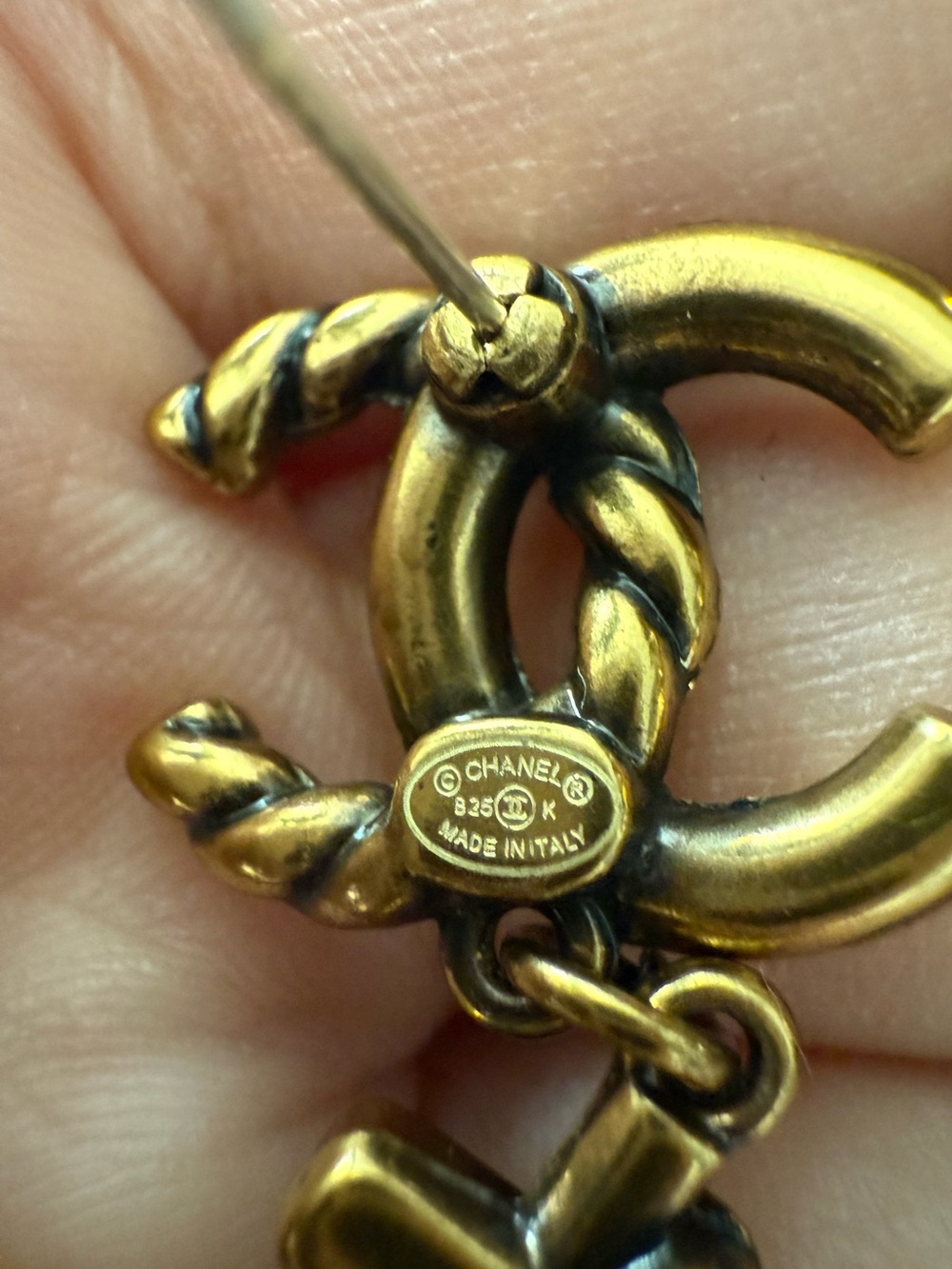 Vintage Inspired Gold Tone Nautical Mismatched Anchor & Heart Drop Earrings - Picture 9 of 10
